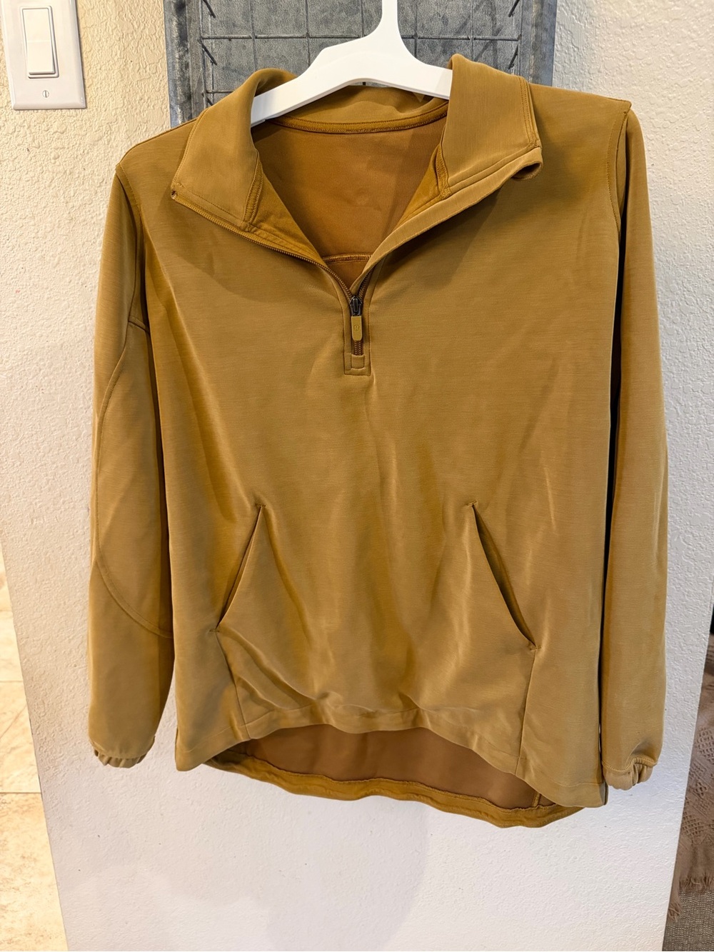 lululemon athletica Softstreme Half Zip - Picture 2 of 5
